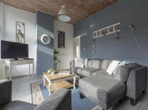 Stylish beachside bungalow with patio